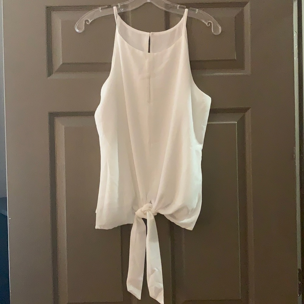 Topstype white top. Size S.